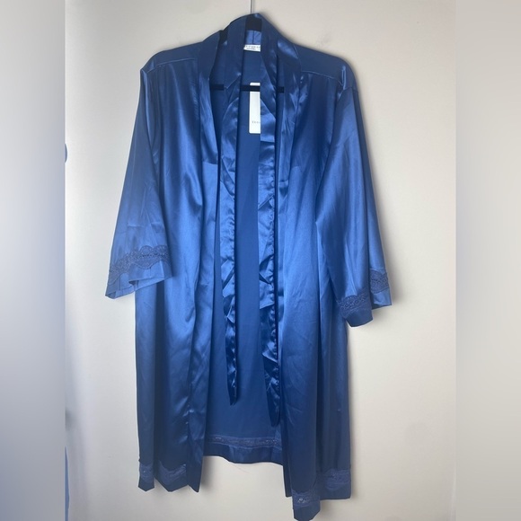 Ekouaer Other - Ekouaer NWT Blue Silky Lace Tie Wrap/Robe Lightweight Ladies Size Large